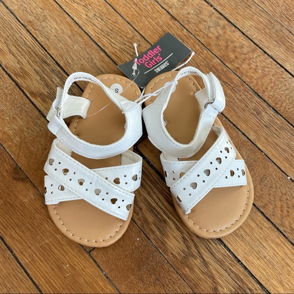 Swiggles toddler girls heart strappy sandals - Picture 4 of 9
